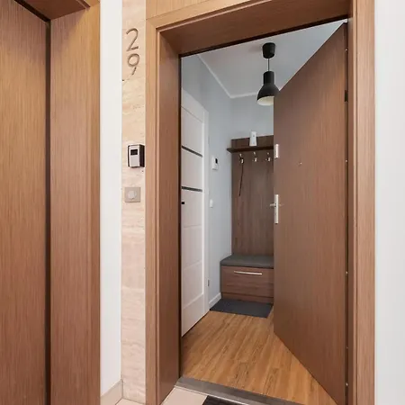 Cystersow Cracow By Renters アパート クラクフ