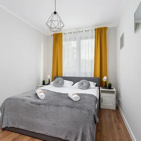 Cystersow Cracow By Renters Apartment *