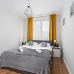 Cystersow Cracow By Renters Апартаменты *